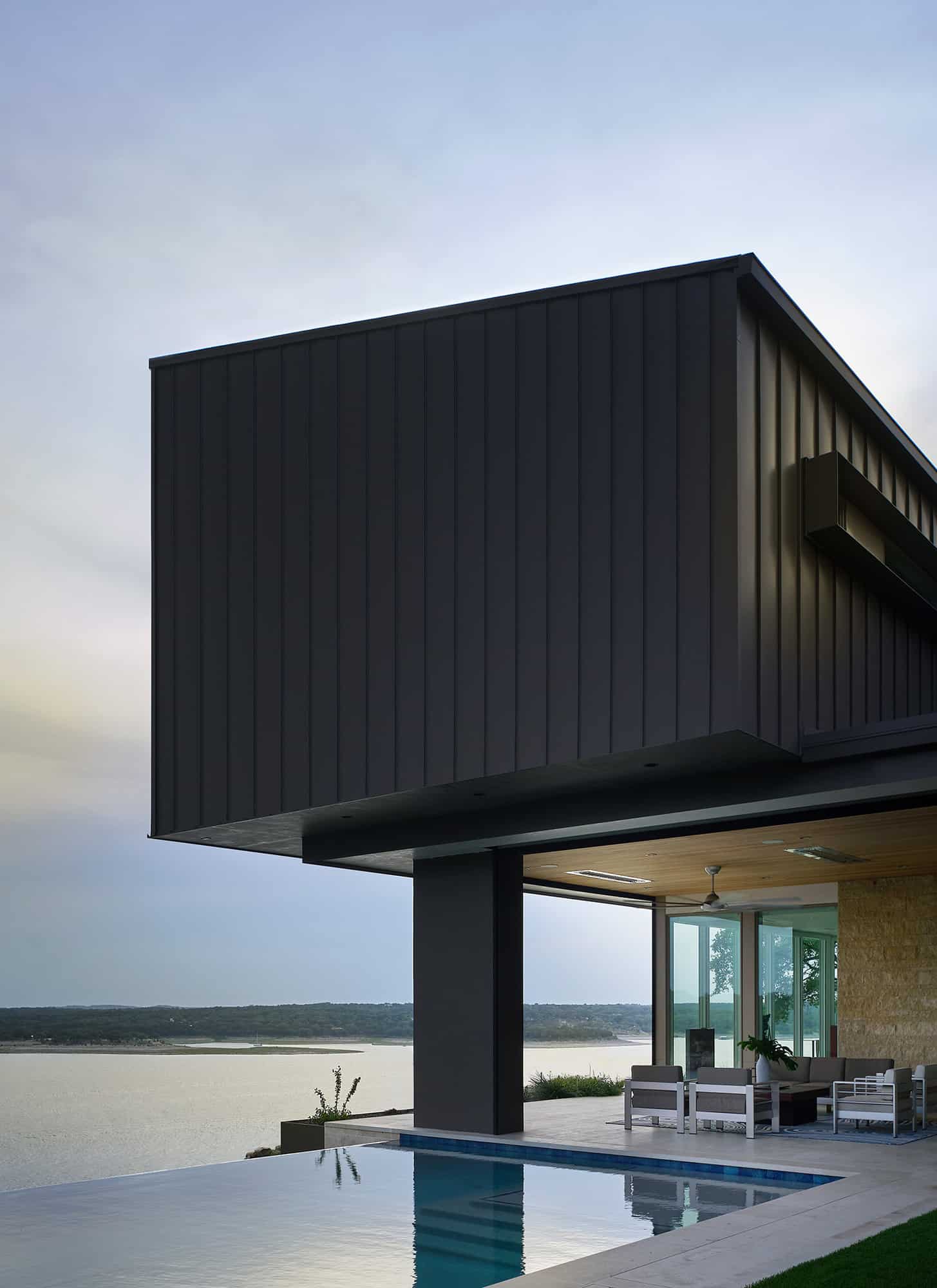 modern-cliffside-lake-house-exterior