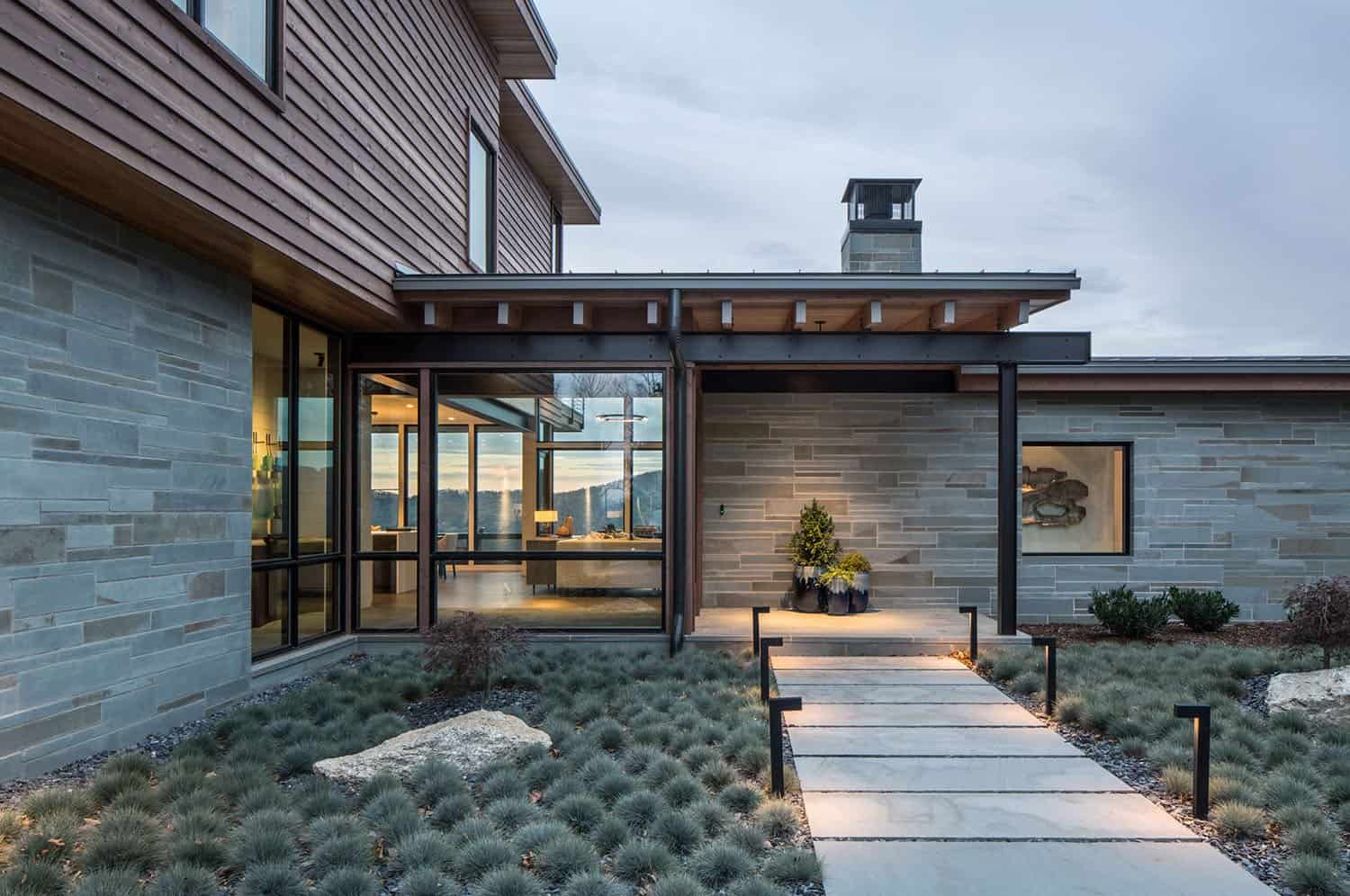 organic-modern-mountain-home-exterior