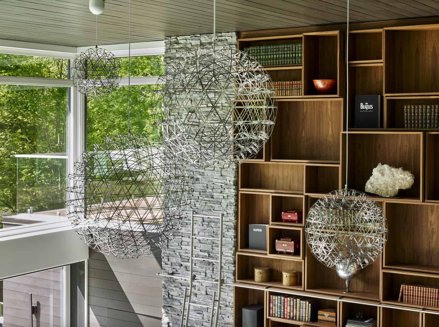 modern-living-room-with-bookshelf-wall