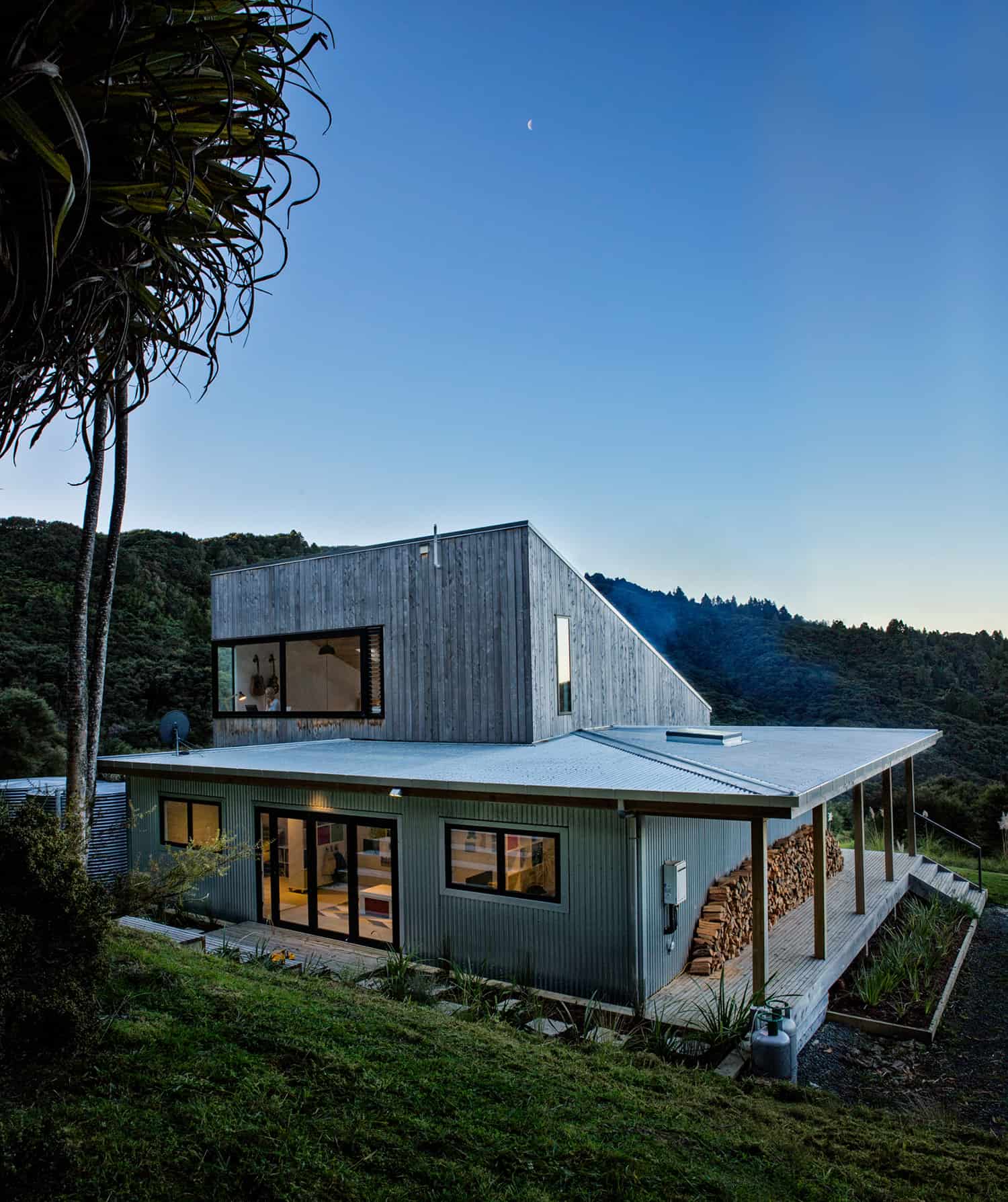 modern-house-exterior-dusk