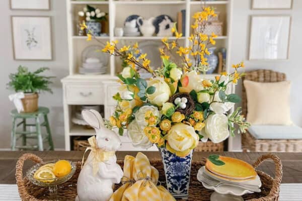 featured posts image for 21 Bright and Beautiful Spring Decorating Ideas With Fresh Blooms