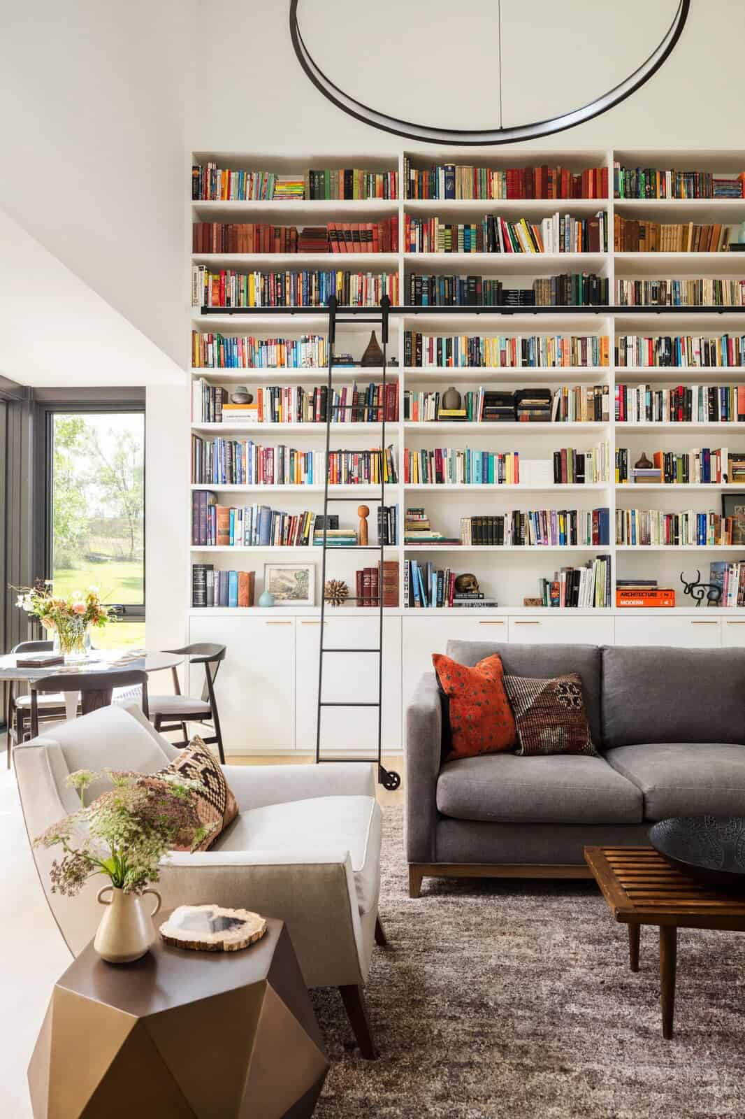 contemporary-living-room-with-a-bookshelf