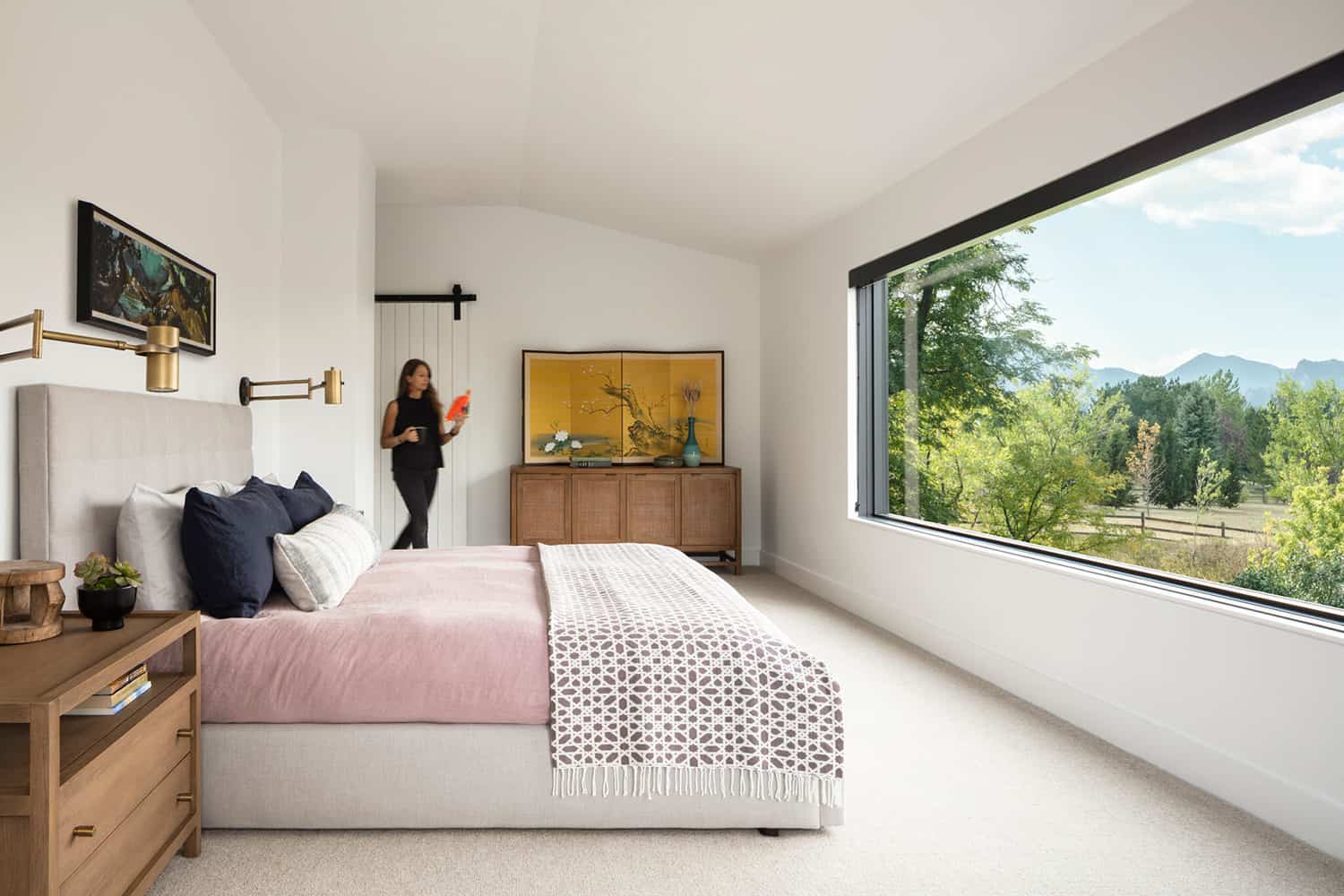 contemporary-bedroom