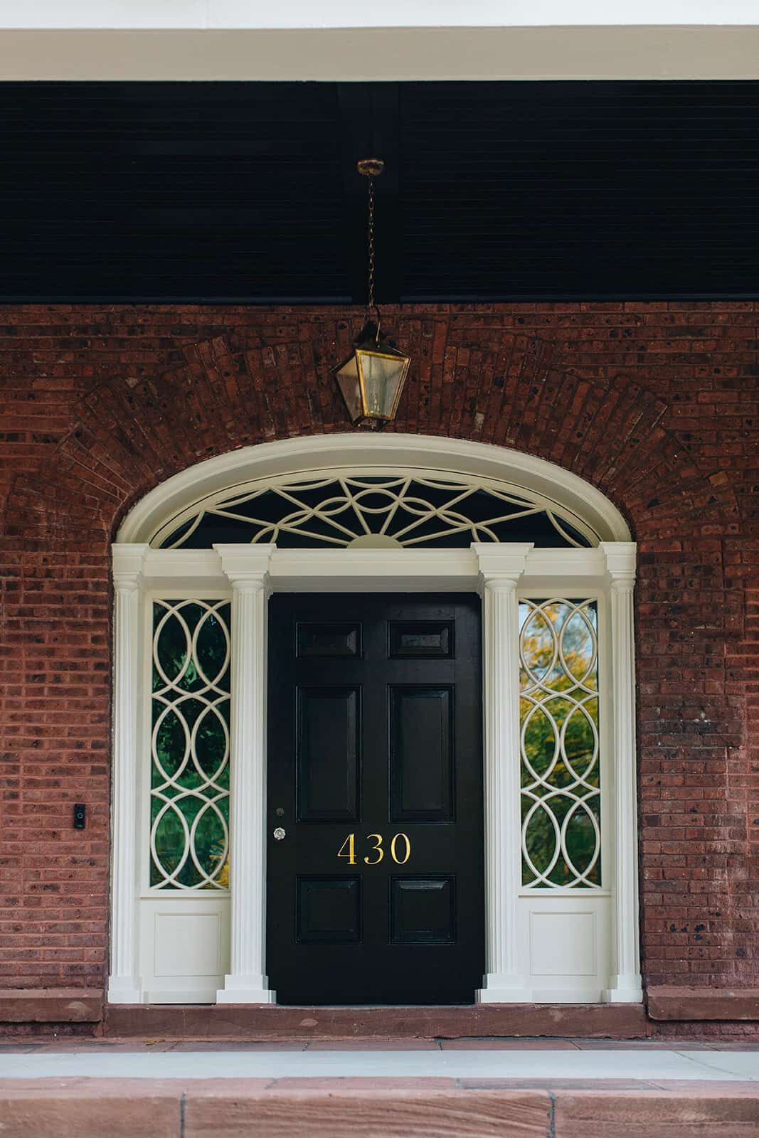 historic-red-brick-home-renovation-entry