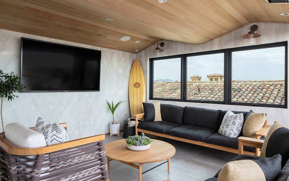 modern-bayfront-house-covered-roof-deck-newport-beach