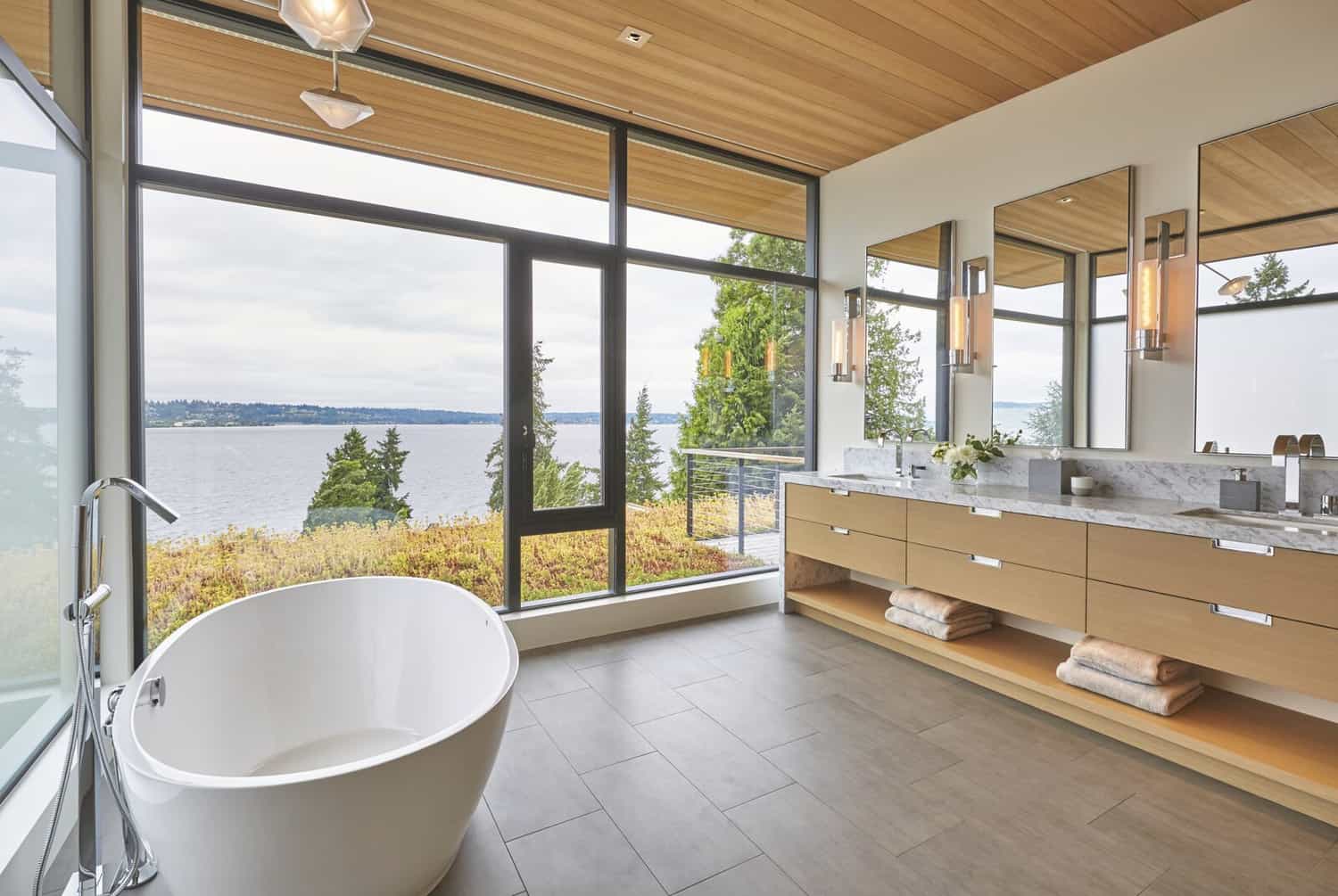 modern-bathroom-with-lake-views