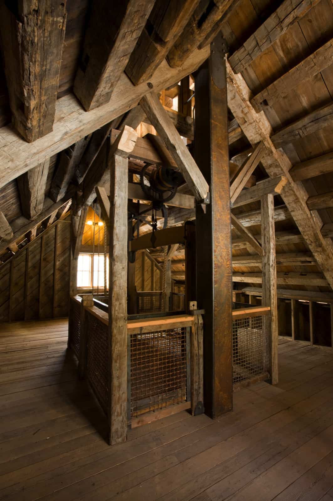 rustic-cabin-loft