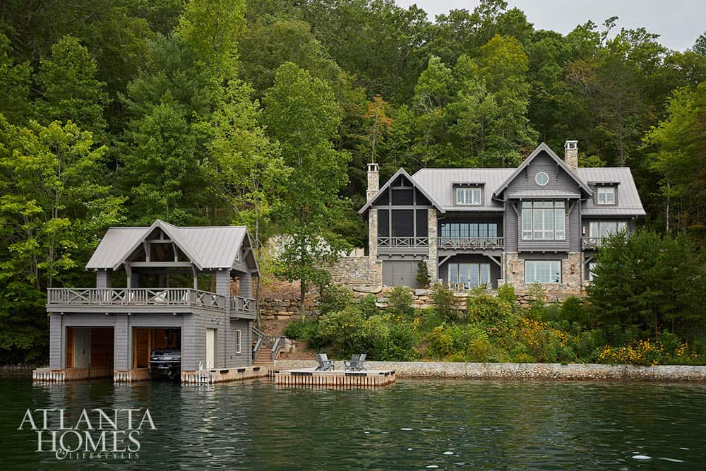 contemporary-lake-house-exterior