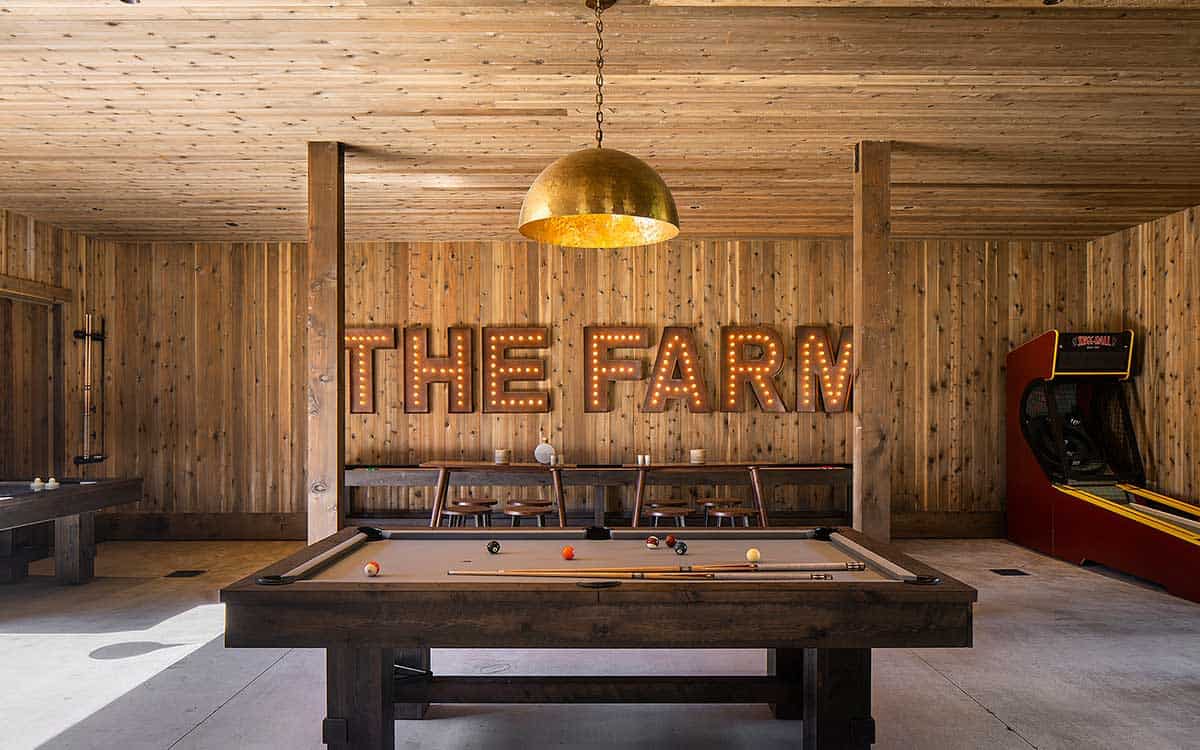 modern-entertainment-barn-game-room