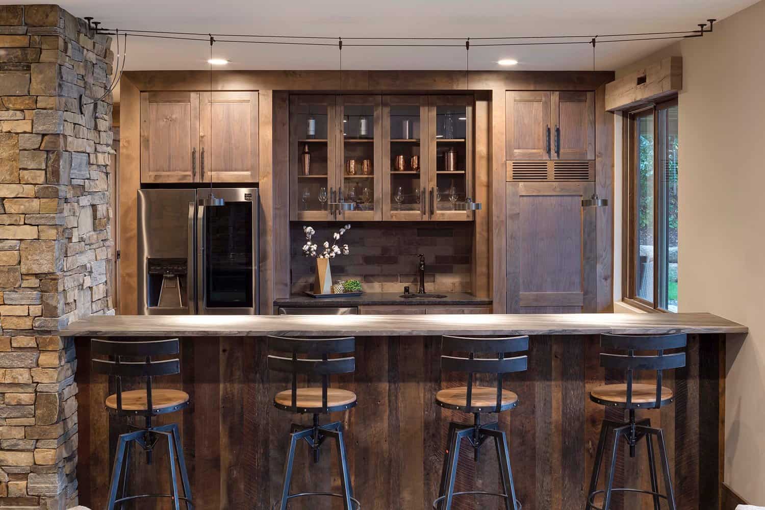 rustic-modern-basement-home-bar