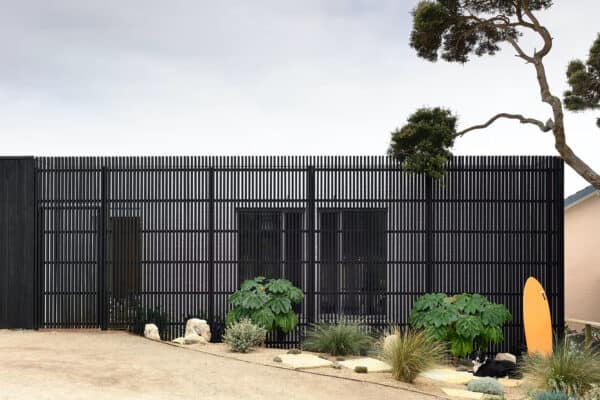 featured posts image for A charred timber screen clads this exhilarating coastal home in Australia