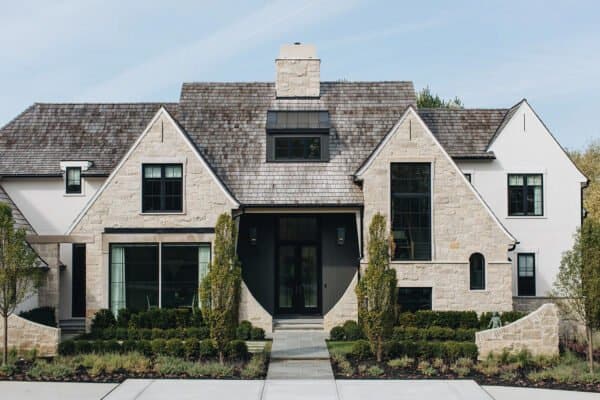 featured posts image for Step inside this absolutely stunning English arts crafts home in Illinois