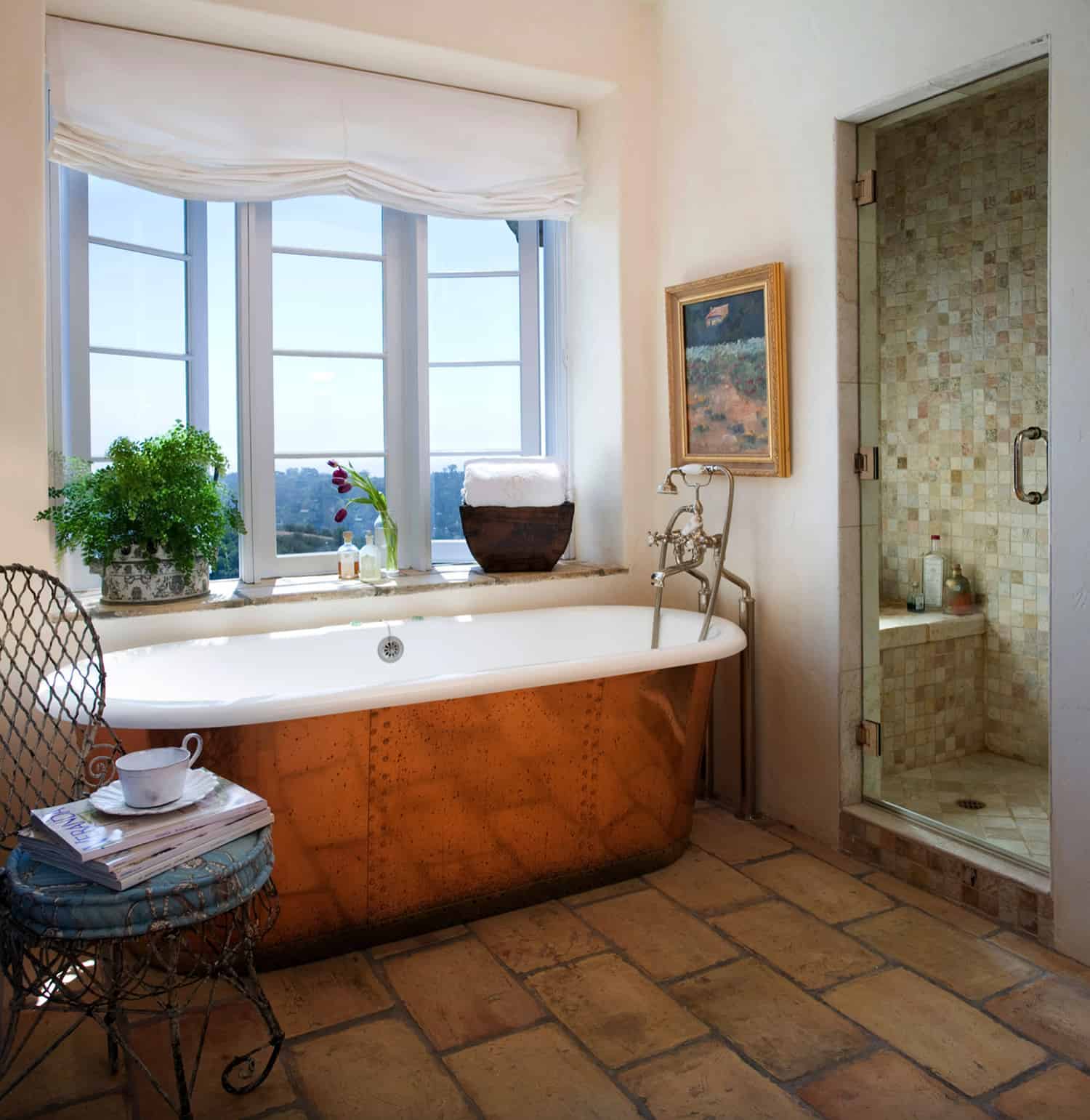 tuscan-farmhouse-mediterranean-bathroom