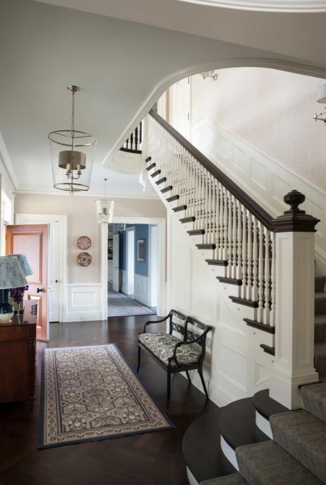 traditional-entry-staircase