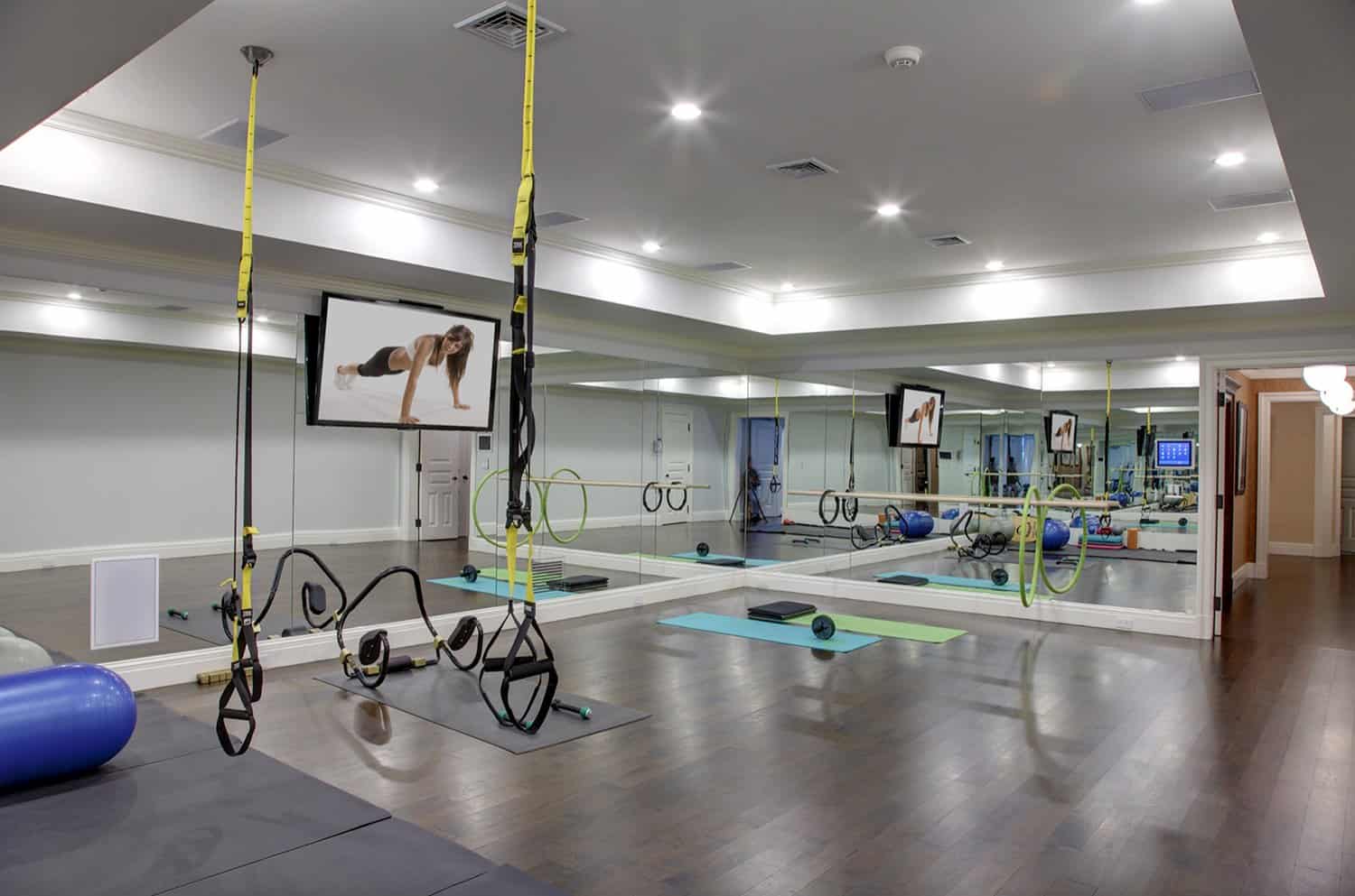 traditional-basement-home-gym