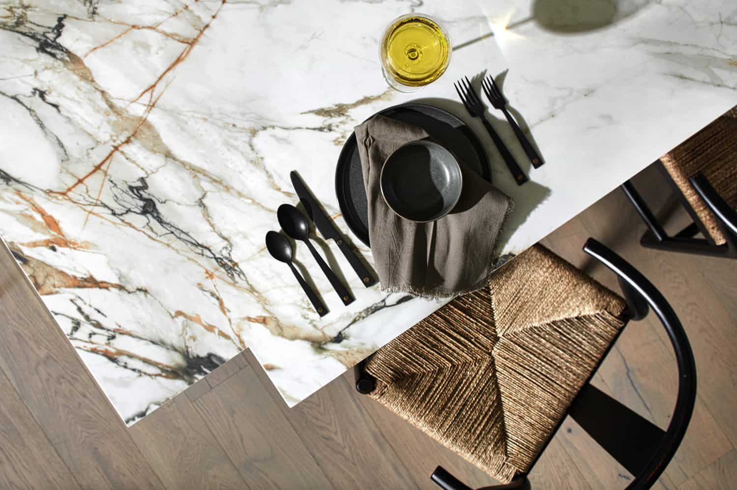 contemporary-kitchen-white-marble-countertop
