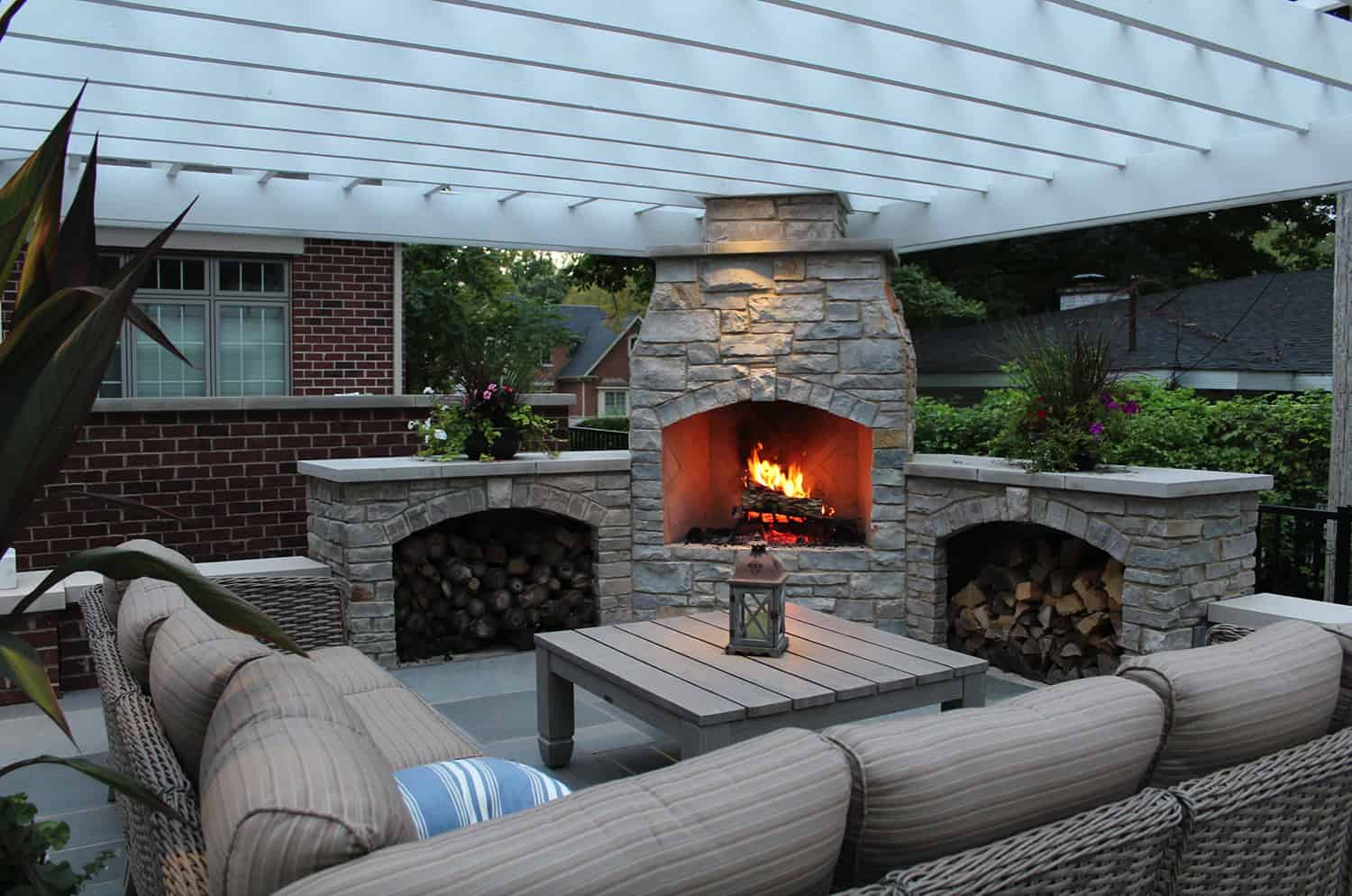 outdoor-fireplace-with-a-pergola