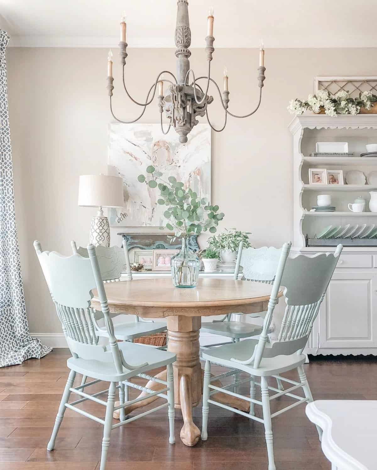 dining-table-with-a-summer-vibe