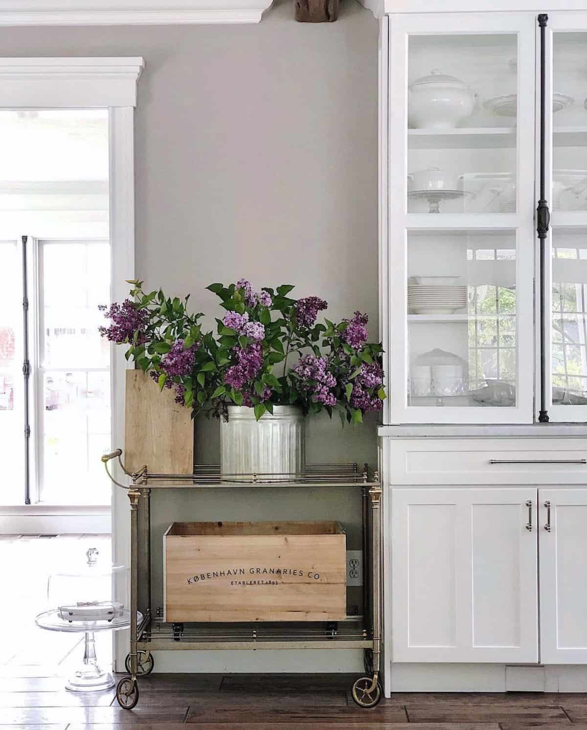 fresh-summer-arrangement-lilacs