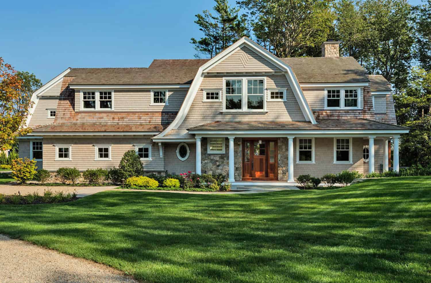 A beautiful seaside gambrel home is a relaxing haven in New Hampshire