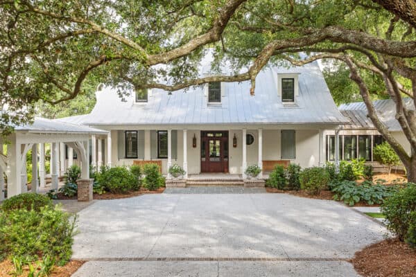 featured posts image for Step inside this charming coastal oasis on James Island, South Carolina
