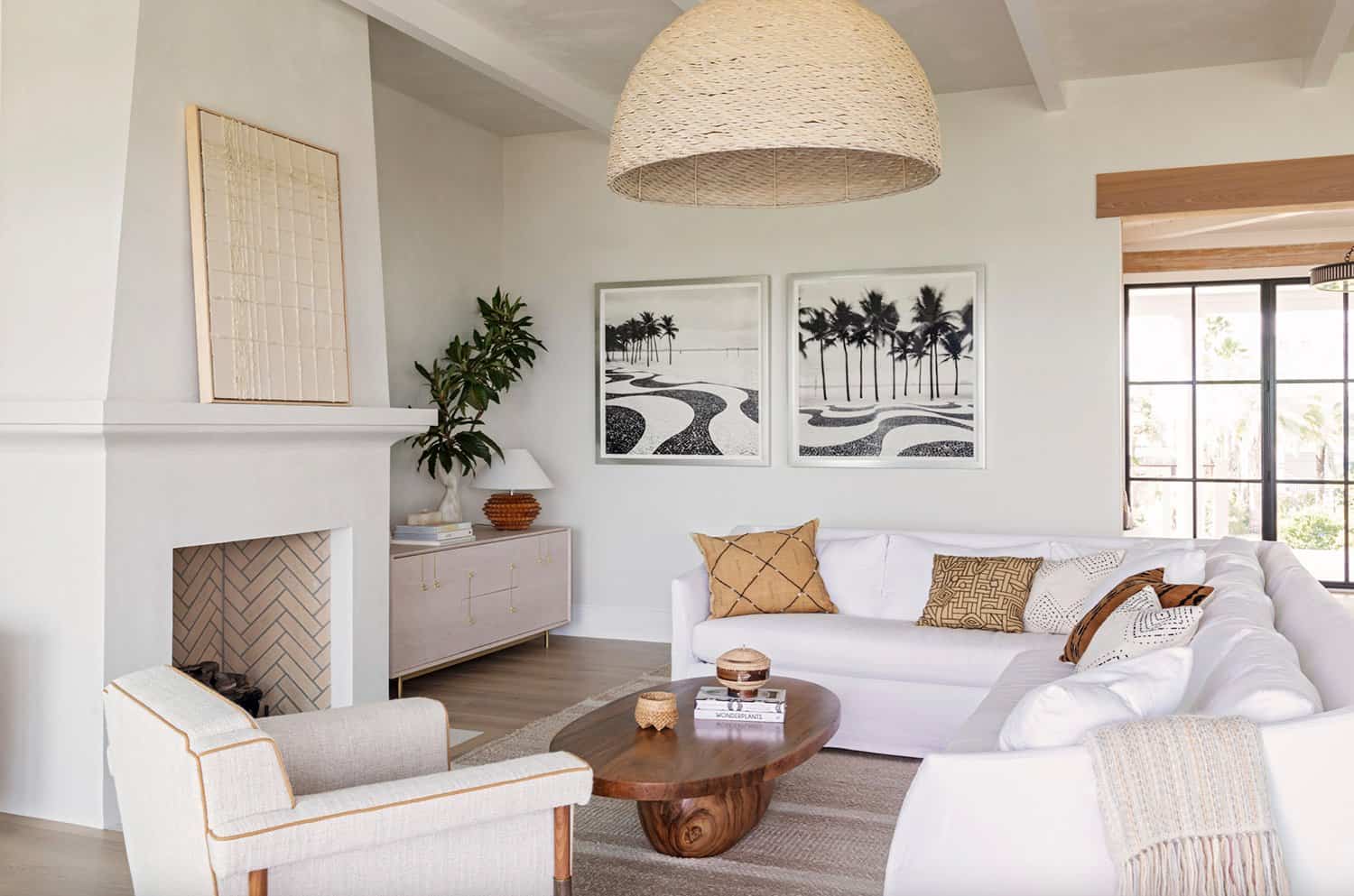 lowcountry-modern-beach-style-living-room
