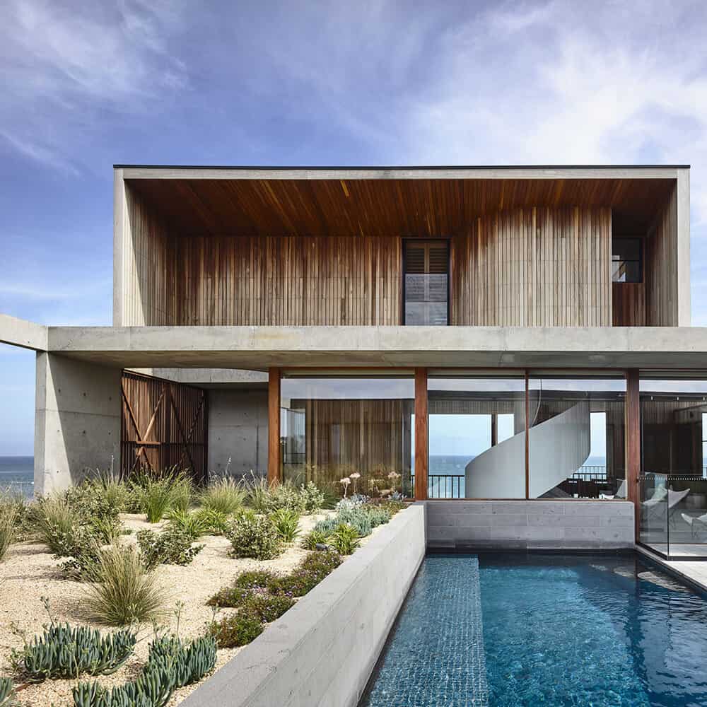 modern-coastal-home-pool
