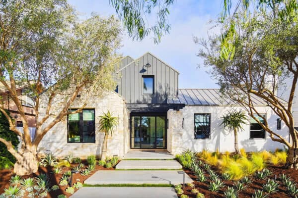 featured posts image for A look inside this drool worthy modern farmhouse in Huntington Beach