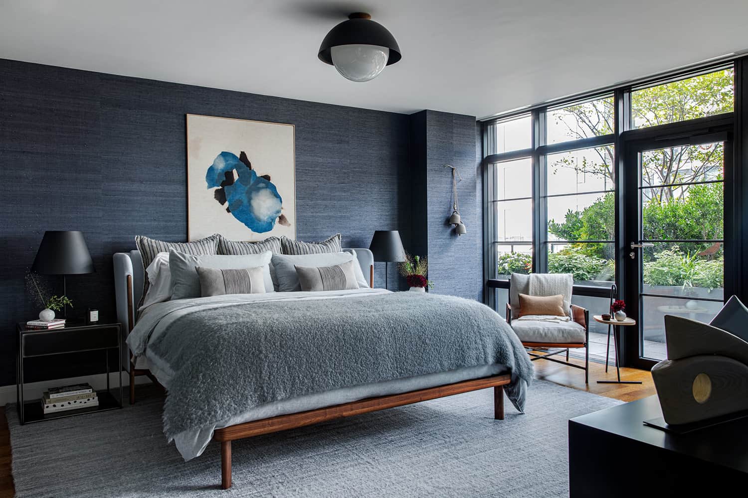 organic-modernist-apartment-bedroom