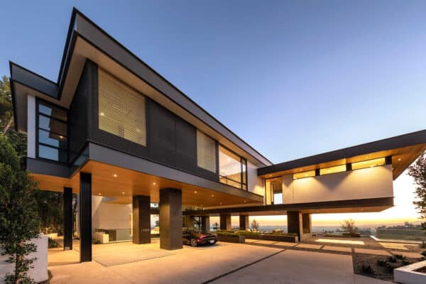 featured posts image for This sleek modern home boasts impressive views over Los Angeles