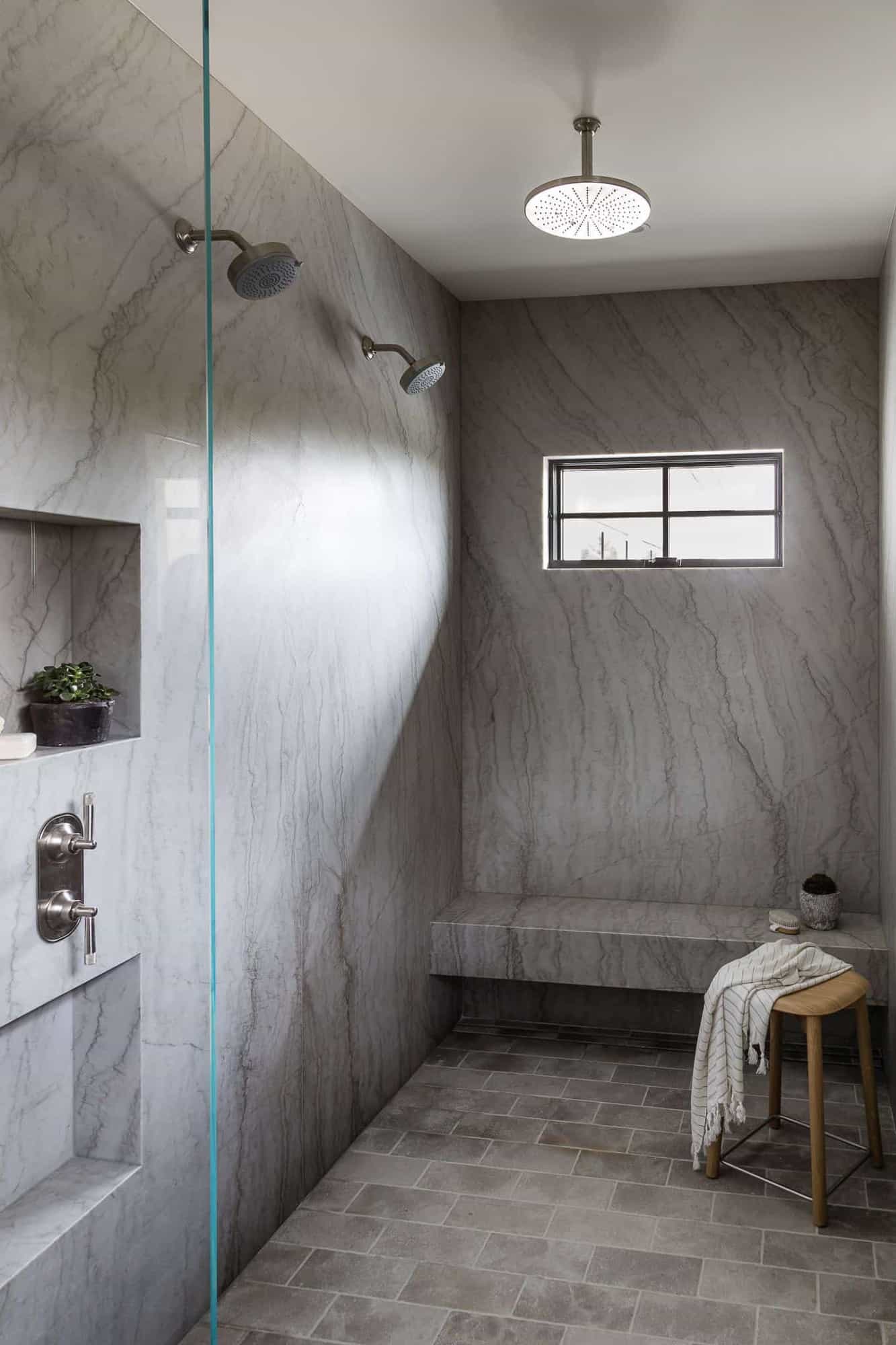 coastal-contemporary-style-primary-bathroom-shower