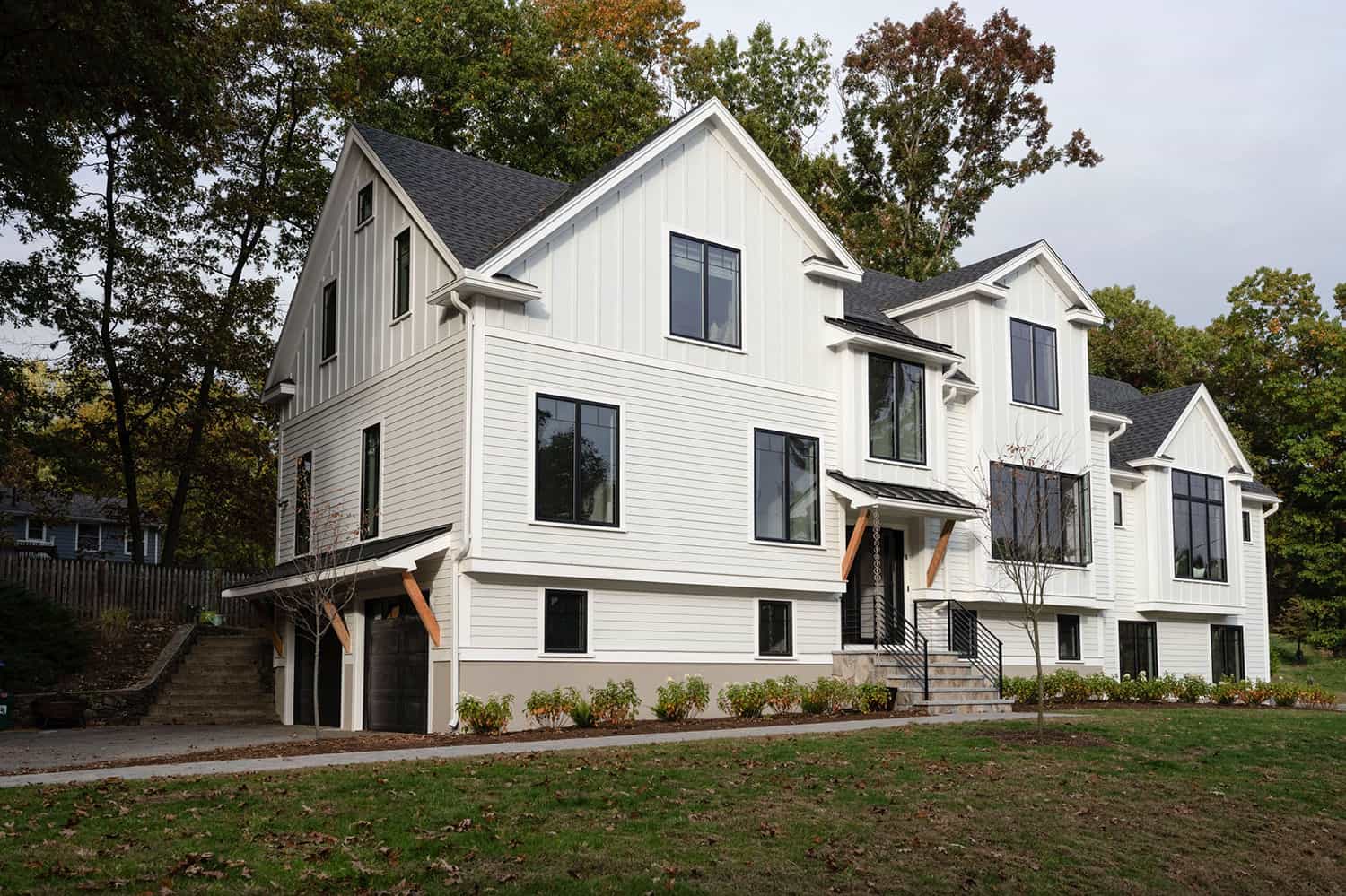 split-level-modern-farmhouse-exterior