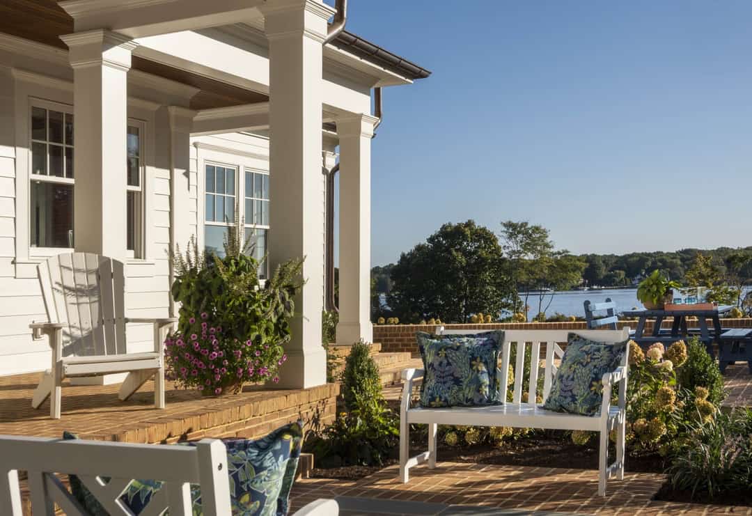 classic-cape-cod-home-front-porch
