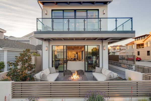 featured posts image for This inviting home captures the best of coastal living in Corona Del Mar