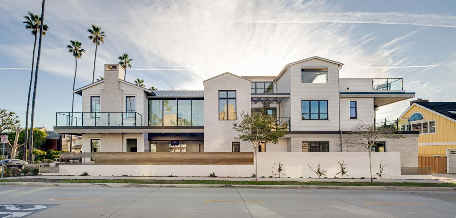 contemporary-beach-house-exterior