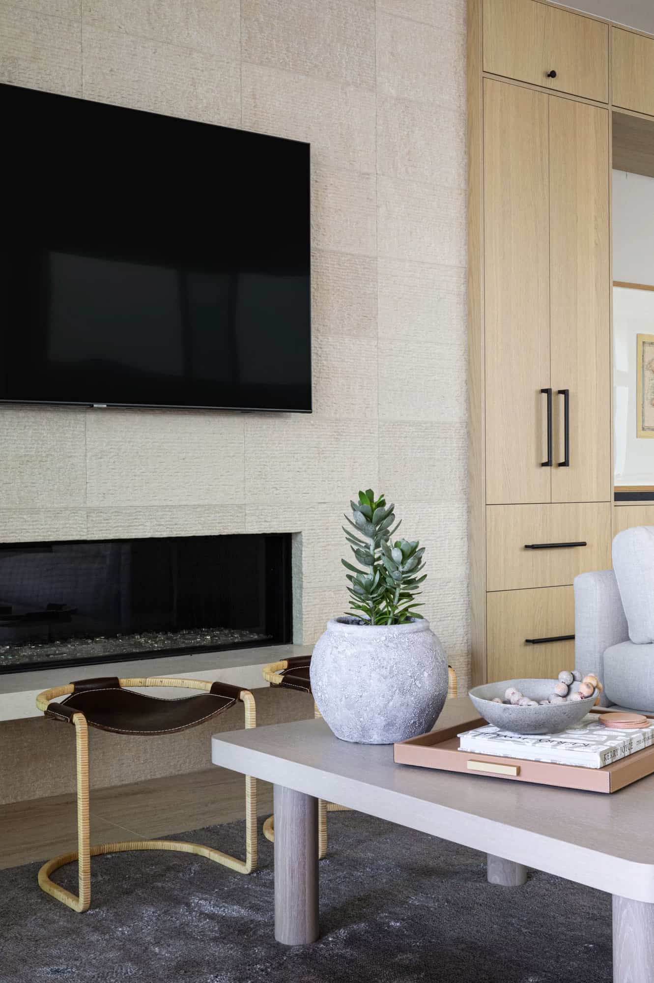 contemporary-beach-style-living-room
