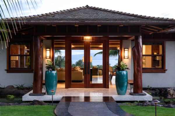 featured posts image for This tranquil Hawaiian hideaway blurs the lines between indoors and out