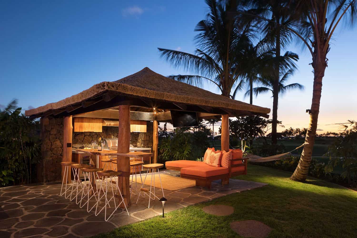 tropical-patio-with-a-barbeque