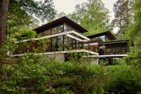 featured posts image for A sustainable retirement house in Georgia cantilevers out to a tree canopy