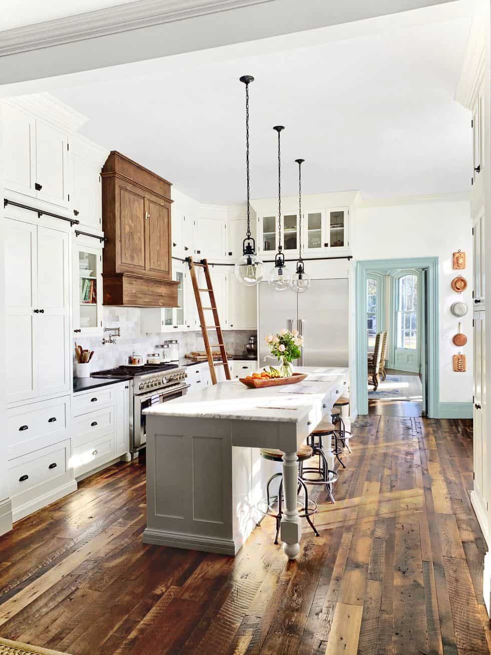 farmhouse-style-kitchen-with-a-library-ladder