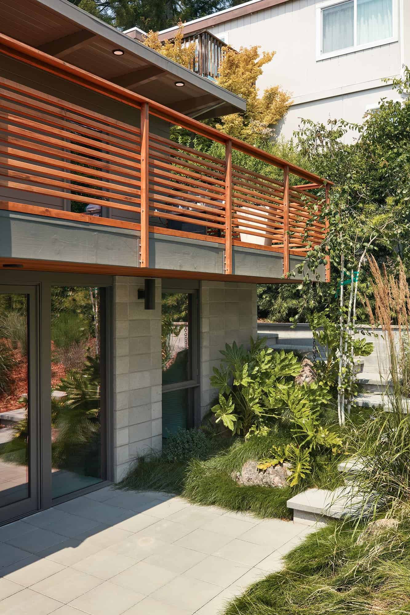 mid-century-modern-home-exterior