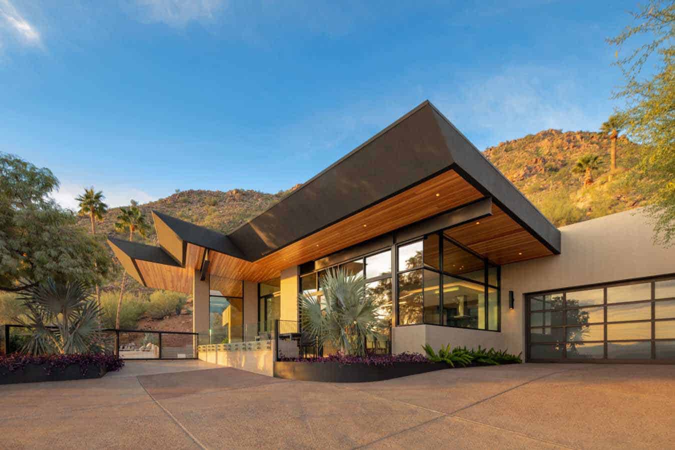 contemporary-arizona-desert-house-exterior