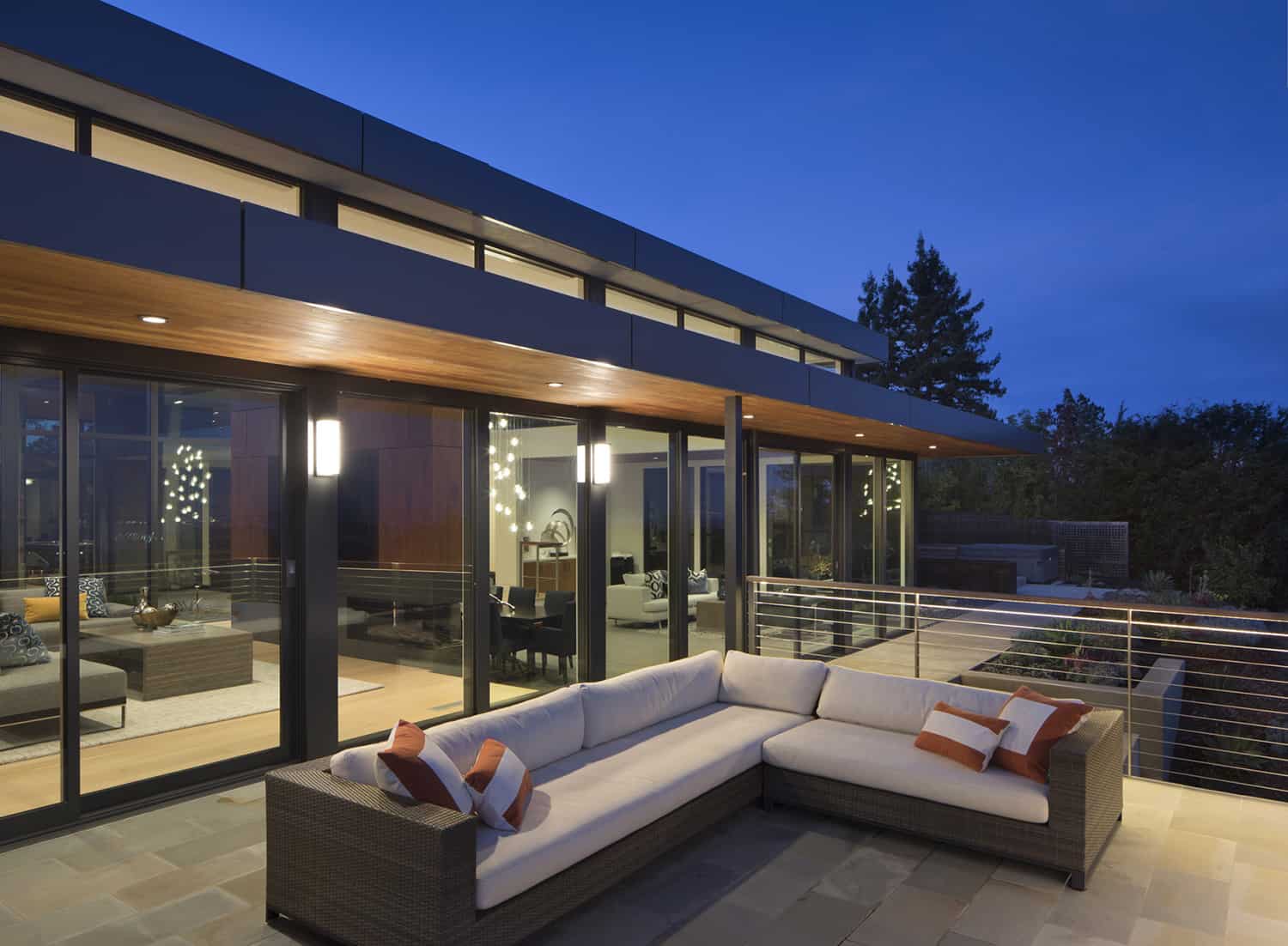 modern-home-exterior-rear-deck-at-night