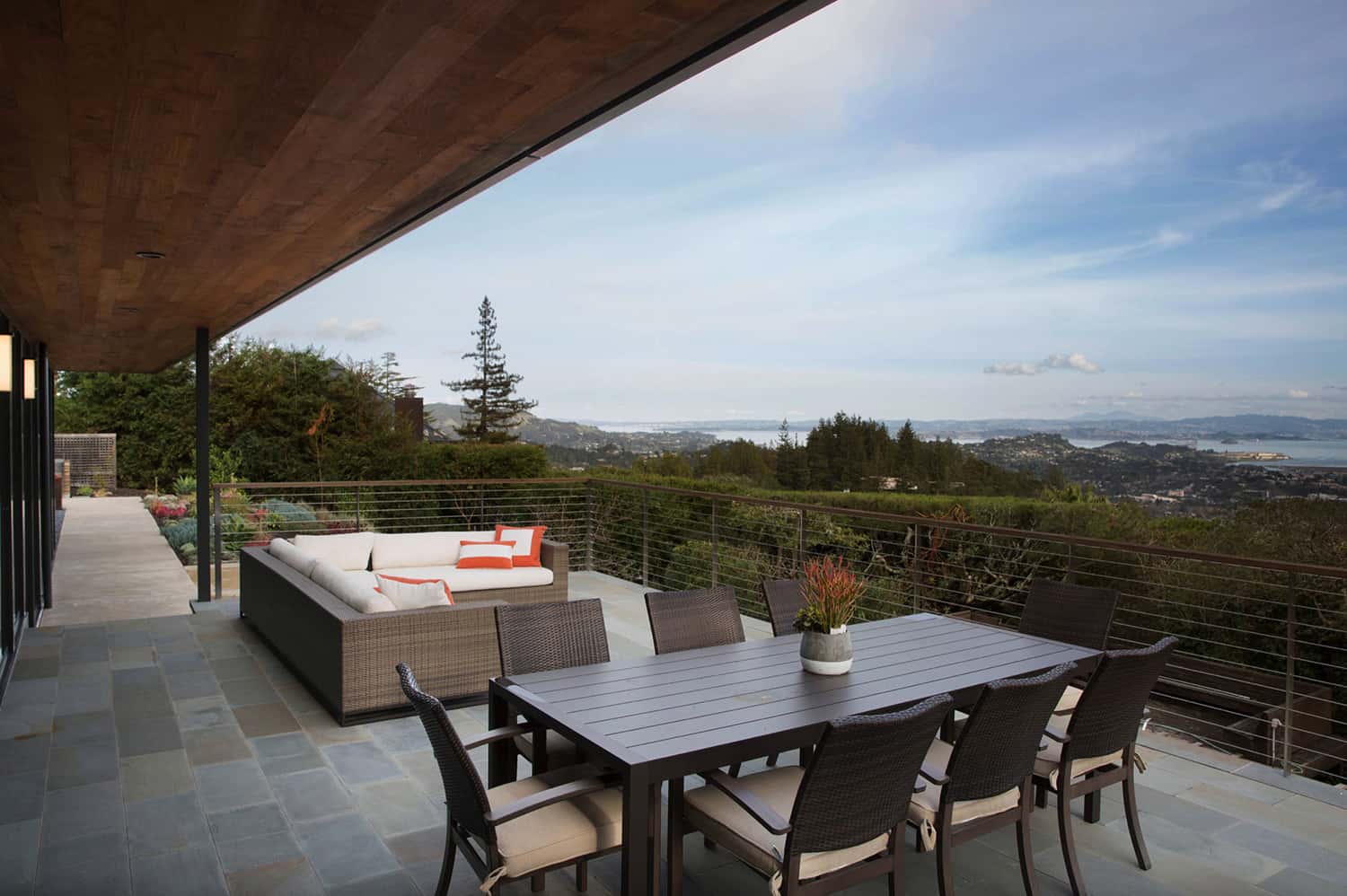 exterior-deck-view-modern-patio