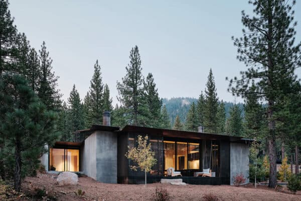 featured posts image for Amazing concrete mountain retreat in the Sierra Nevada Mountains