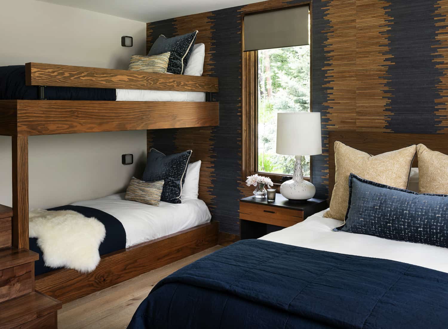 contemporary-rustic-bunk-bedroom