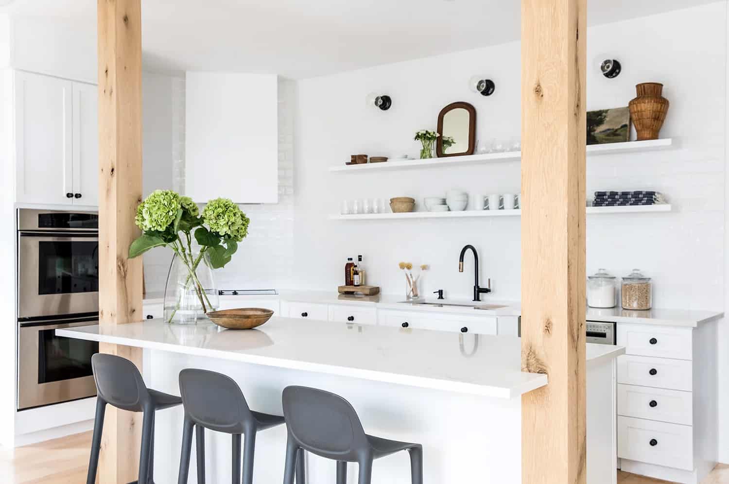 transitional-style-kitchen