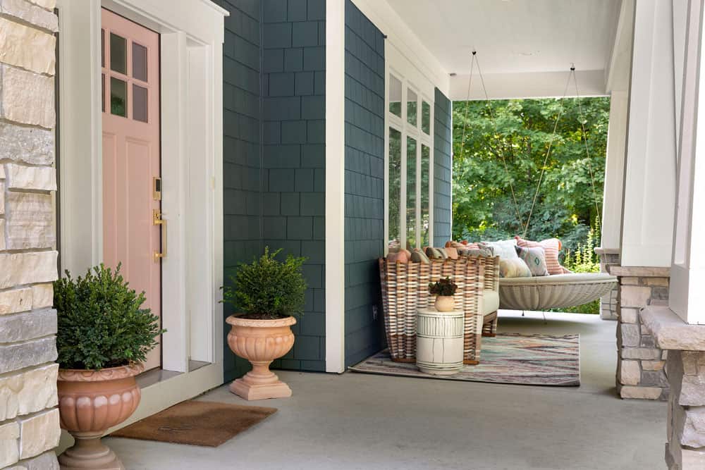 bohemian-style-bungalow-front-porch