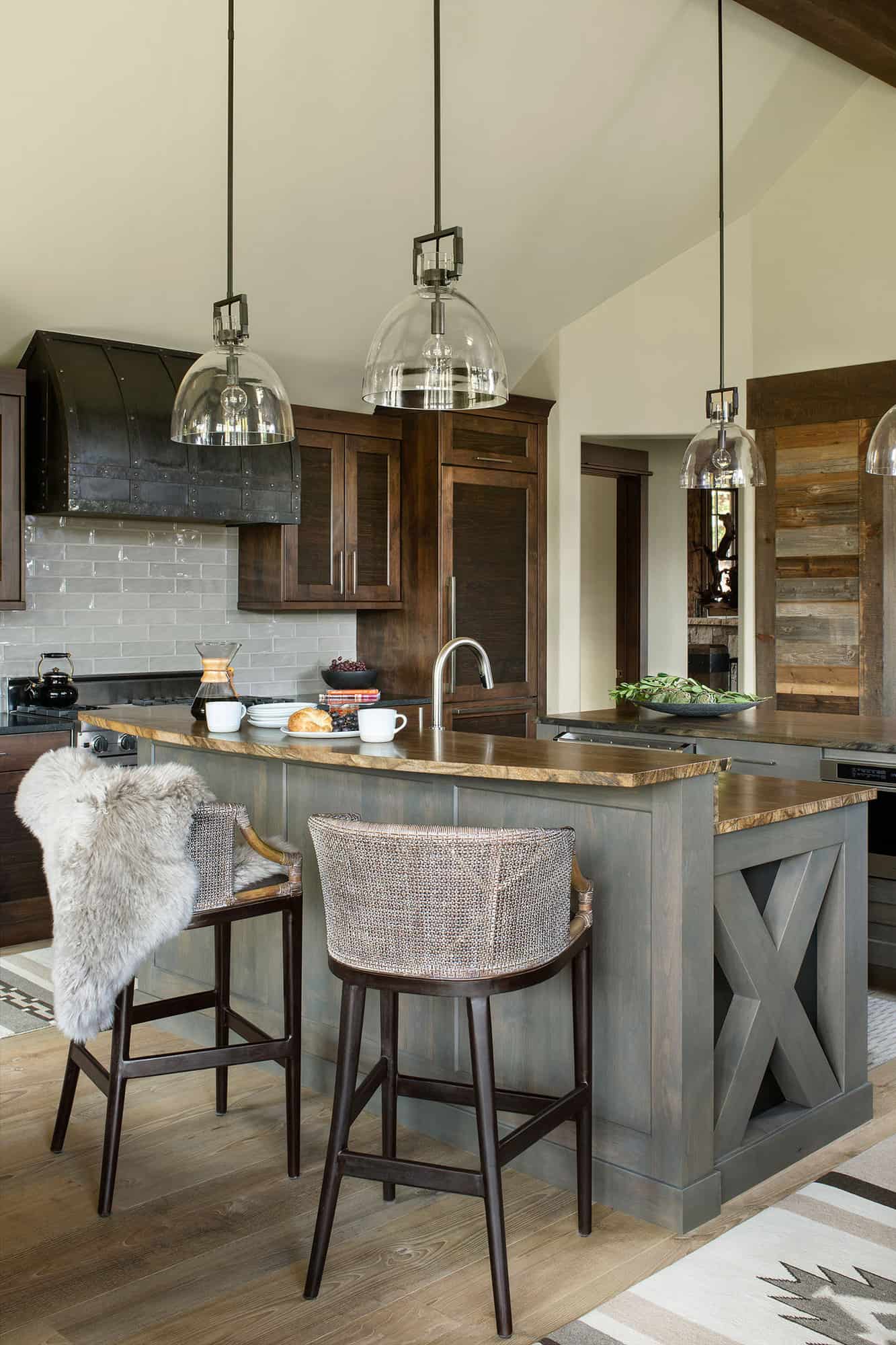 colorado-mountain-home-contemporary-kitchen
