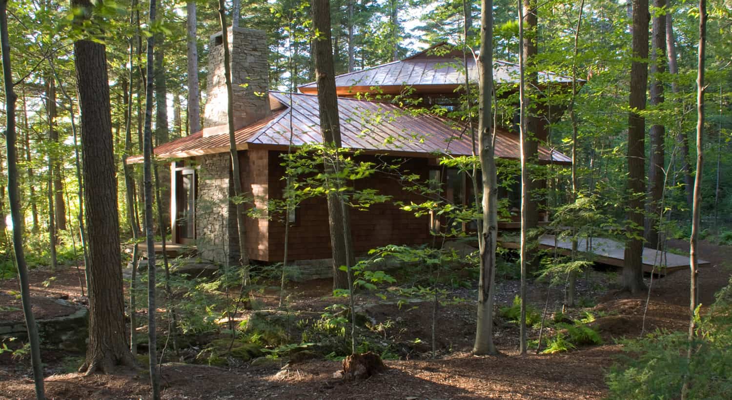contemporary-camp-like-home-exterior